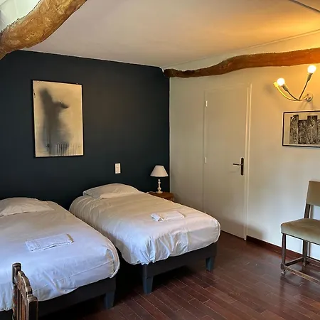 Le Moulin D'Ande Bed & Breakfast Room photo