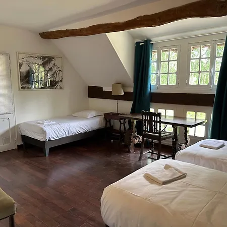 Le Moulin D'Ande Bed & Breakfast Room photo